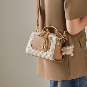 Urban Simplicity Genuine Leather Shoulder Bag