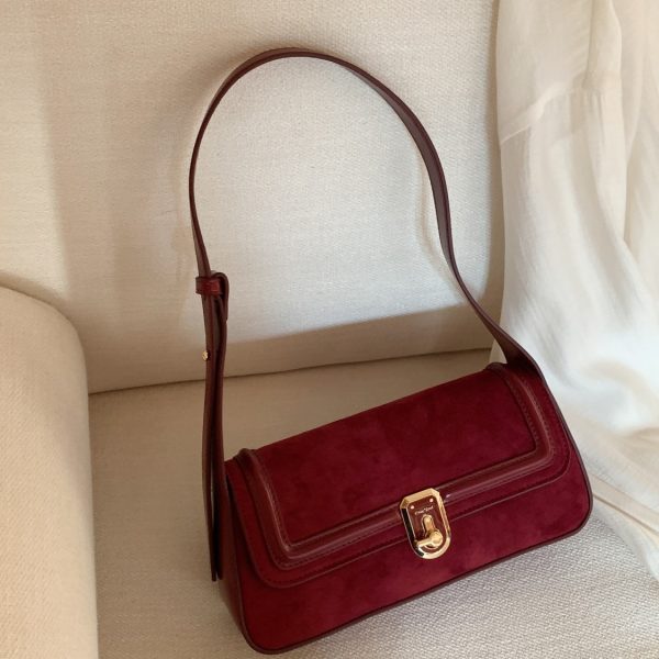 Retro style purse
